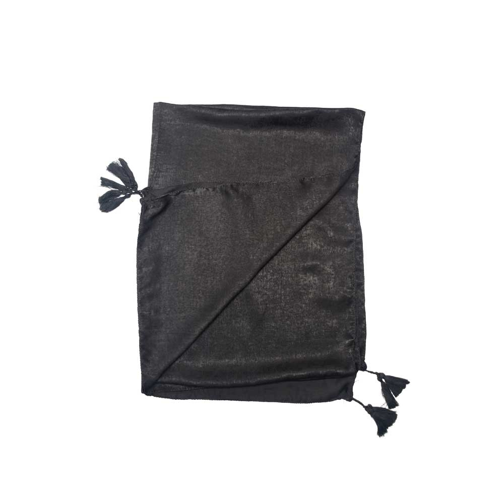 ME Black Scarf Code M194 شال نخی طرح مخمل مشکی M194 می ME