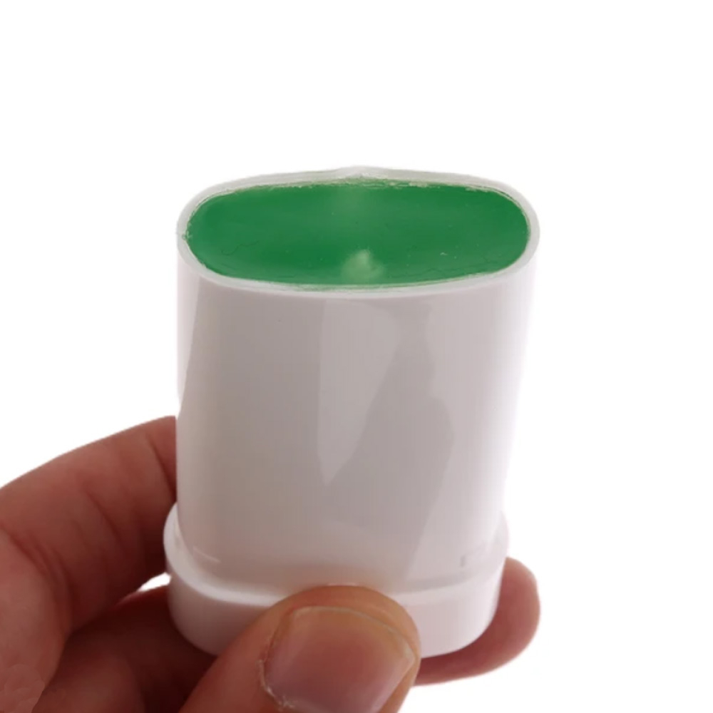 ضد آفتاب استیکی SPF50 ویتالیر مدل Activit مناسب پوست چرب و مختلط