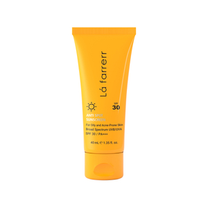 کرم ضد آفتاب و ضد لک بی‌رنگ SPF30 لافارر مناسب پوست چرب و مستعد آکنه 40 میل