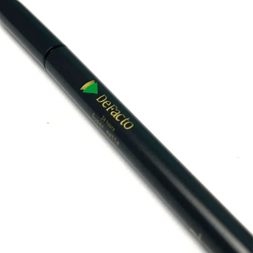 تصویر خط چشم ماژیکی آلومینیومی ضد آب دفکتو مدل Super Matte