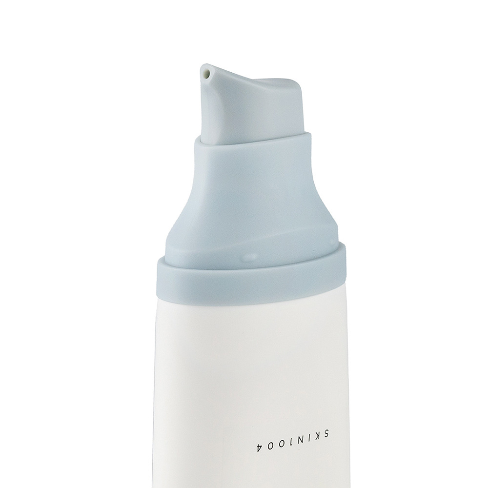 کرم ضد آفتاب بی رنگ SPF50 سنتلا مدل Hyalu Cica مناسب پوست خشک و نرمال