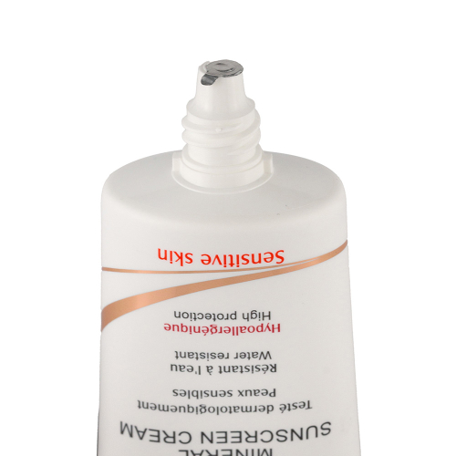 تصویر کرم ضد آفتاب بی رنگ SPF30 الارو مدل مینرال مناسب پوست حساس