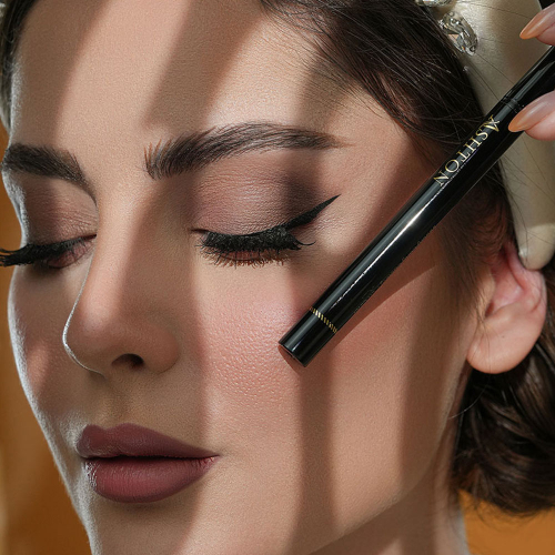 خط چشم ماژیکی اشتون